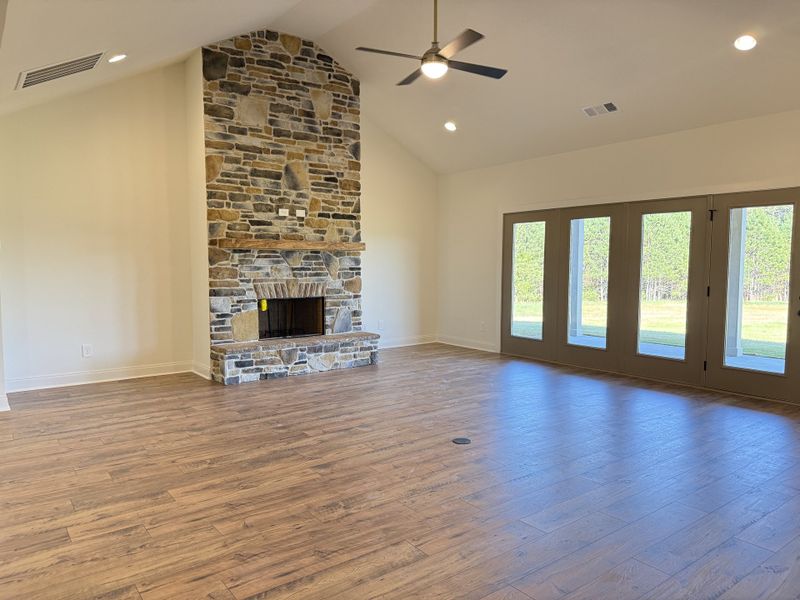 Spacious, unfurnished interior of a new home in The Reserve at Reidsboro, Williamson (Image 21).