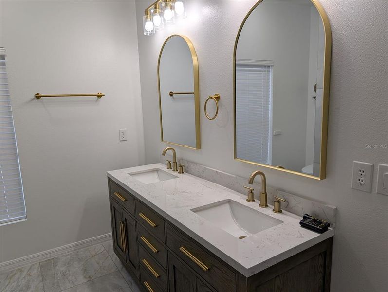 Furnished interior view inside a new home in , Davenport (Image 5).