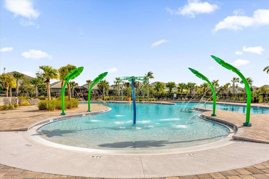 Community amenities in , Orlando (Image 48).