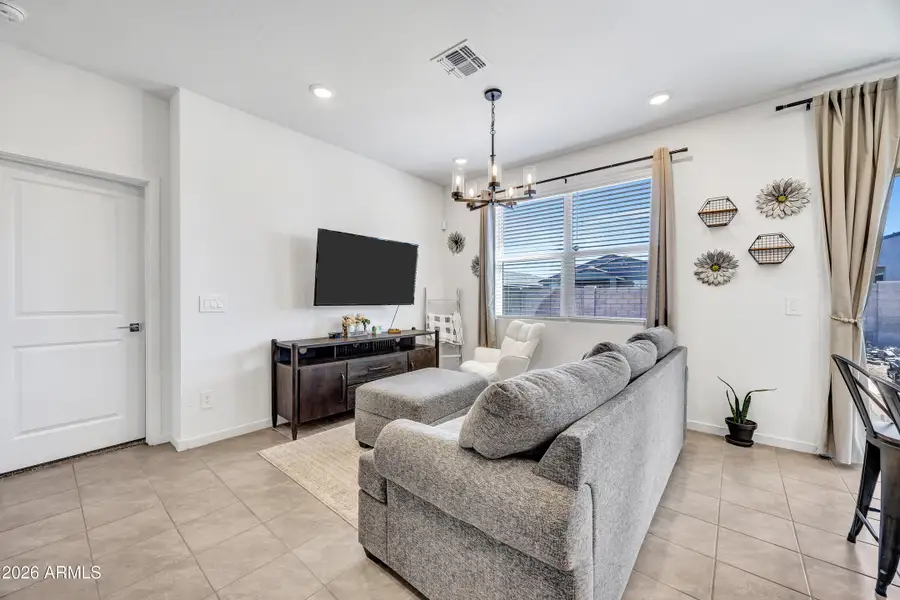 NCP10637_8_9 NCP10637_8_9