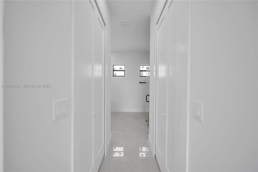 Spacious, unfurnished interior of a new home in , Lehigh Acres (Image 21).