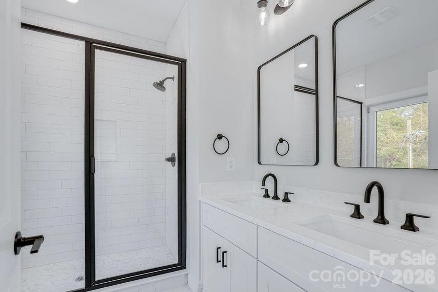 Image 28 of a home in .