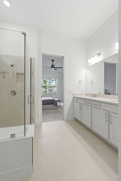 7-web-or-mls-10550_Northbrook_Cir_007