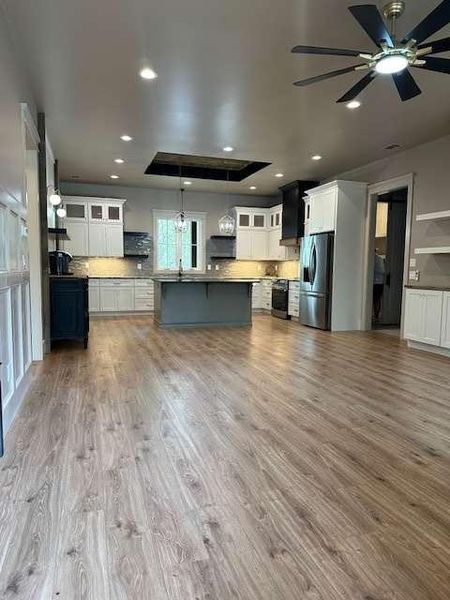 Spacious, unfurnished interior of a new home in , Cleveland (Image 14).