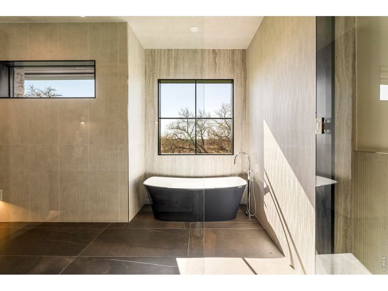 Exterior details and patio area of a home in , Lafayette (Image 18).