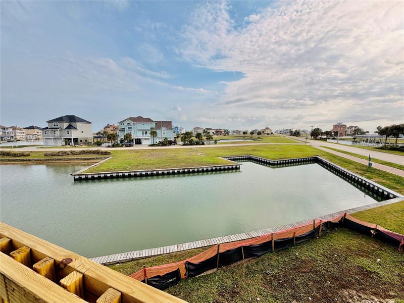 Community amenities in , Hitchcock (Image 12).