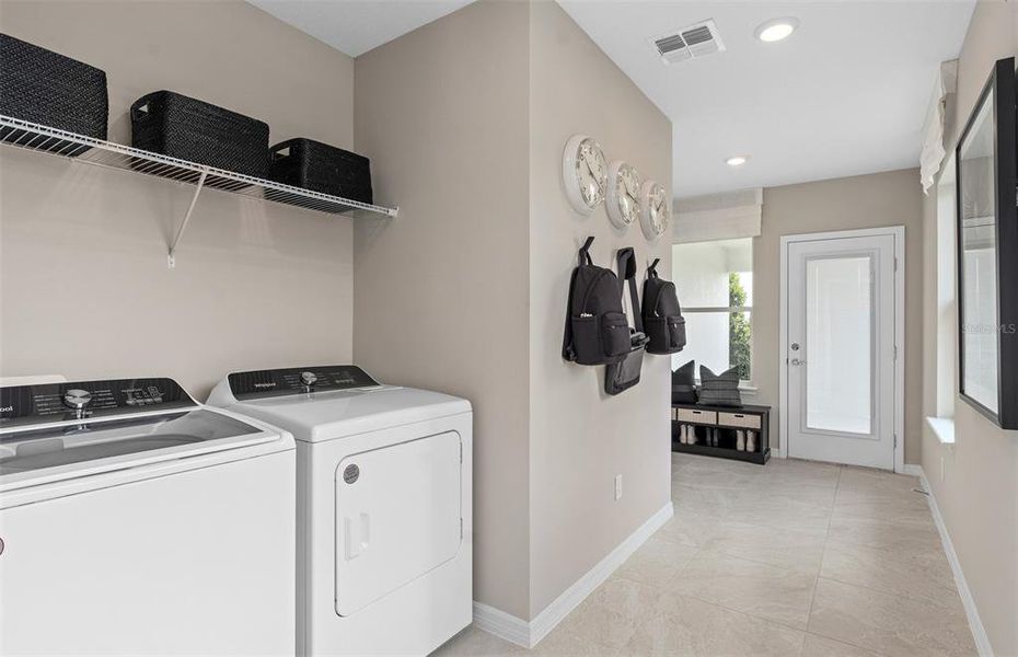 Furnished interior view inside a new home in Lakehaven Estates, Clermont (Image 9). Furnished interior view inside a new home in Lakehaven Estates, Clermont (Image 9).