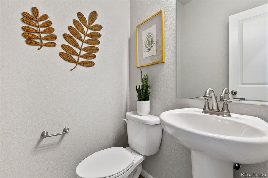 Furnished interior view inside a new home in , Aurora (Image 12).