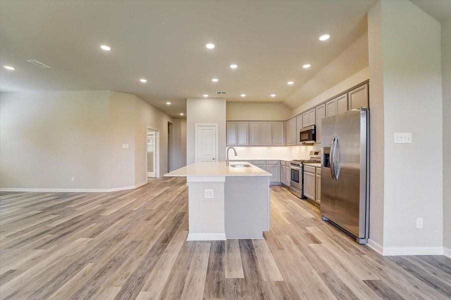 REPRESENTATIVE PHOTO – Photo does not represent actual home options and selections. Ask Sales Consultant for specific selections. REPRESENTATIVE PHOTO – Photo does not represent actual home options and selections. Ask Sales Consultant for specific selections.