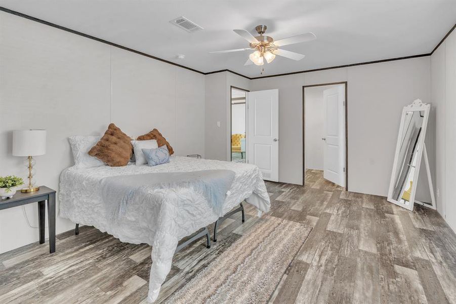 Furnished interior view inside a new home in , Granbury (Image 12).