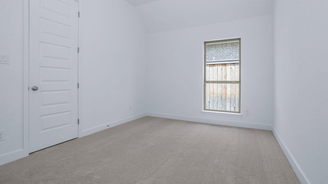 Spacious, unfurnished interior of a new home in Kresston, Montgomery (Image 11).
