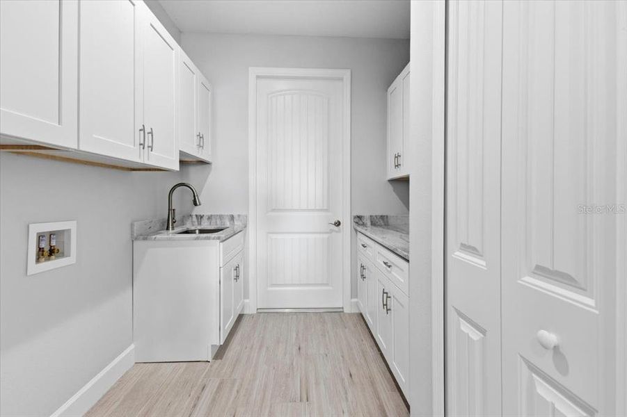 Furnished interior view inside a new home in , Sarasota (Image 9).