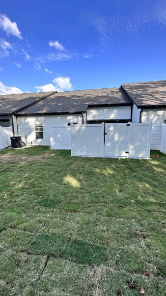 Image 27 of a home in Veterans Cove.