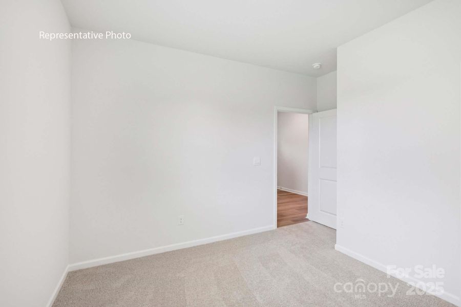 Spacious, unfurnished interior of a new home in Sonoma Hills, Charlotte (Image 36).