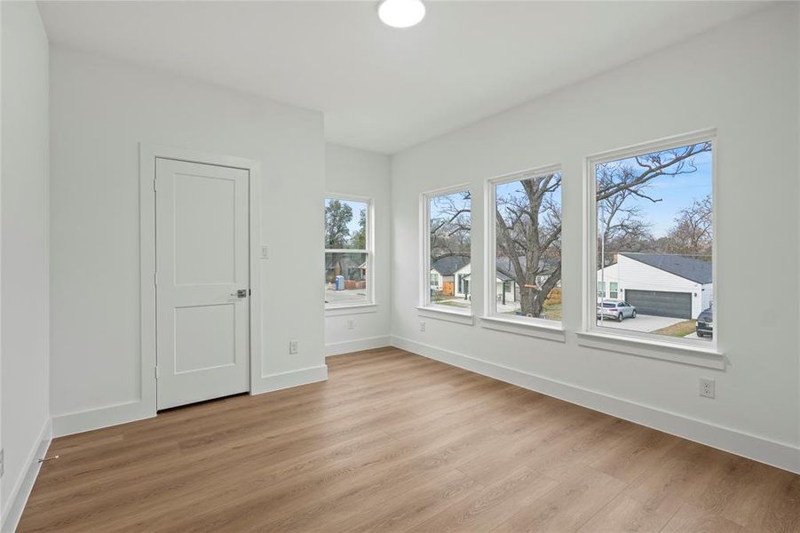 Spacious, unfurnished interior of a new home in , Dallas (Image 17). Spacious, unfurnished interior of a new home in , Dallas (Image 17).