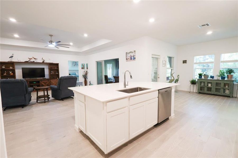 Furnished interior view inside a new home in , Dunnellon (Image 9).