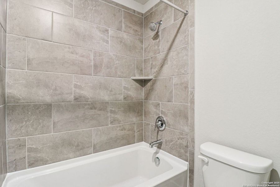 Image 48 of a home in Thomas Pond. Image 48 of a home in Thomas Pond.