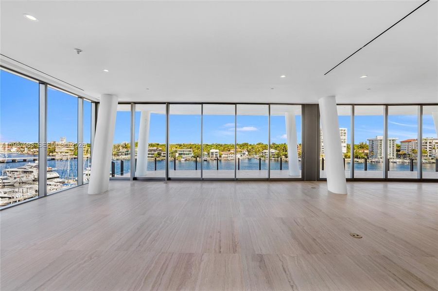 Spacious, unfurnished interior of a new home in , Miami (Image 50).