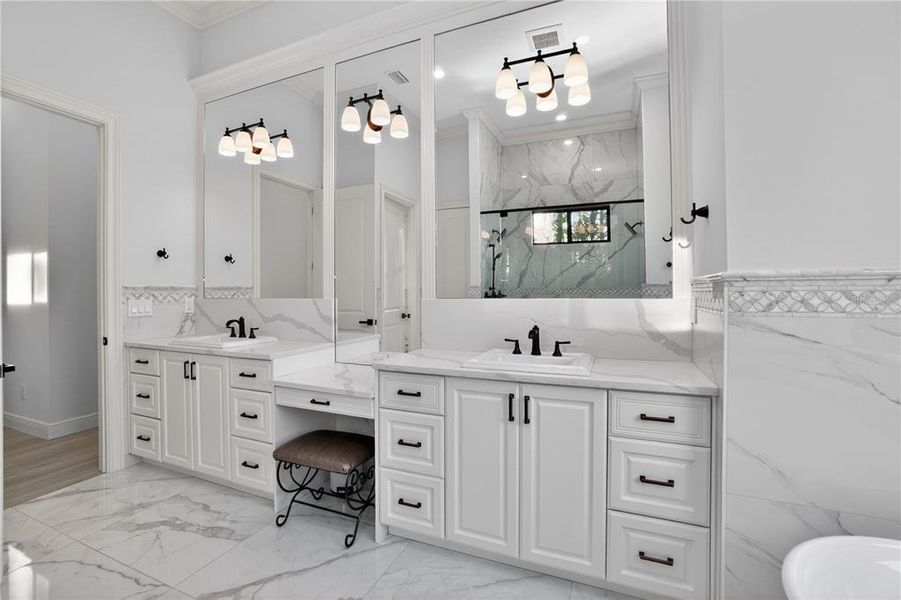 Furnished interior view inside a new home in , Port Charlotte (Image 58).