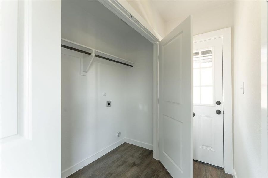 Spacious, unfurnished interior of a new home in , Fort Worth (Image 10). Spacious, unfurnished interior of a new home in , Fort Worth (Image 10).