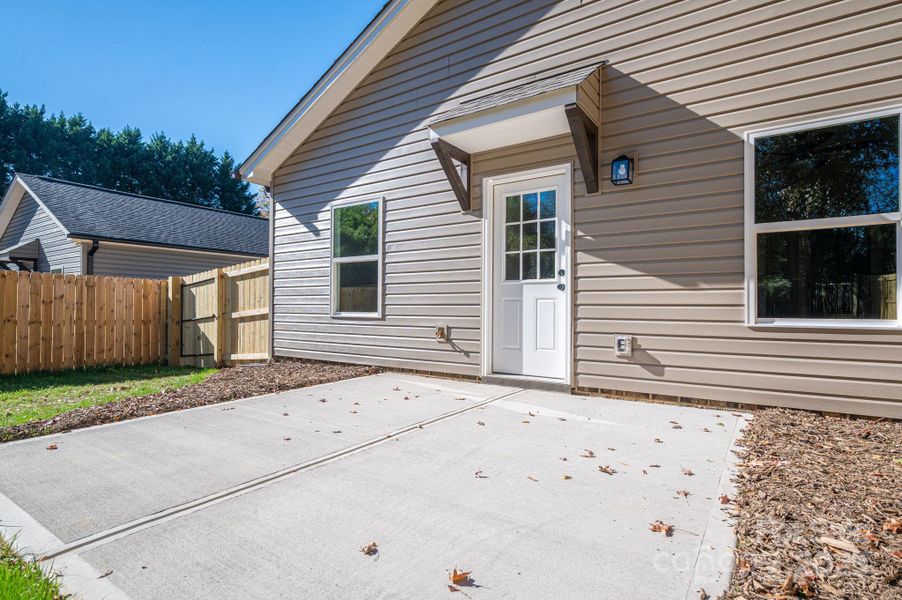 Exterior details and patio area of a home in , Lowell (Image 19).