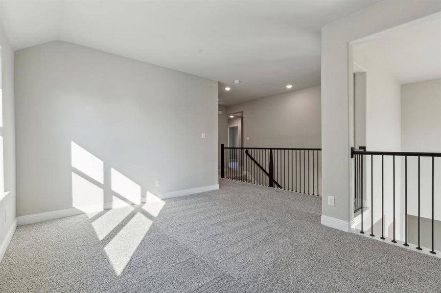 Spacious, unfurnished interior of a new home in Sicily, Princeton (Image 19).