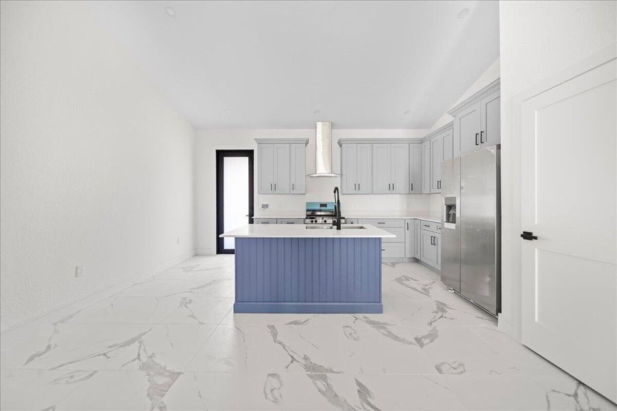 Living Room/Kitchen