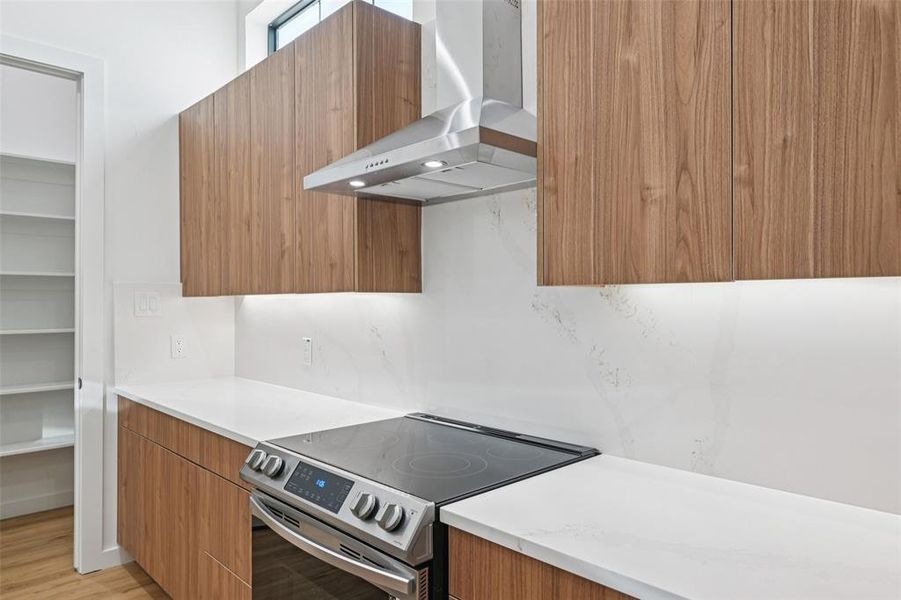 Close-up of interior finishes inside a home in , Dallas (Image 18). Close-up of interior finishes inside a home in , Dallas (Image 18).