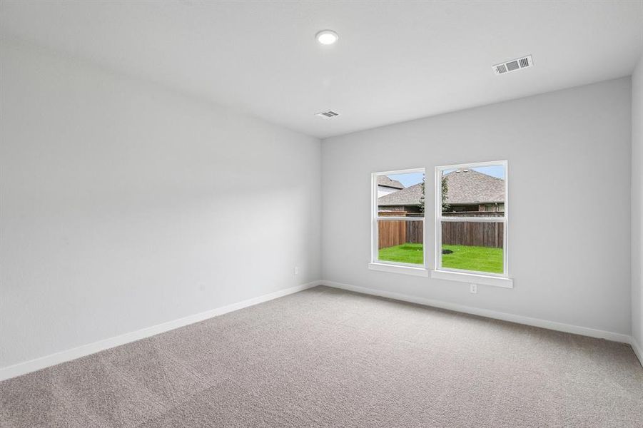 Spacious, unfurnished interior of a new home in Overland Grove, Forney (Image 14).