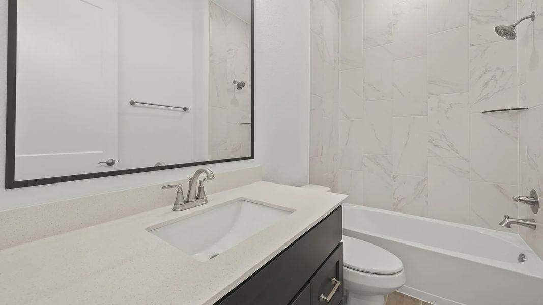 Furnished interior view inside a new home in Sienna 45', Missouri City (Image 6).