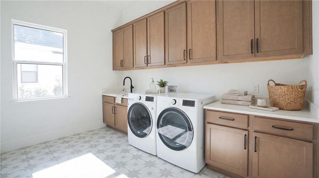 Furnished interior view inside a new home in , Orlando (Image 29). Furnished interior view inside a new home in , Orlando (Image 29).