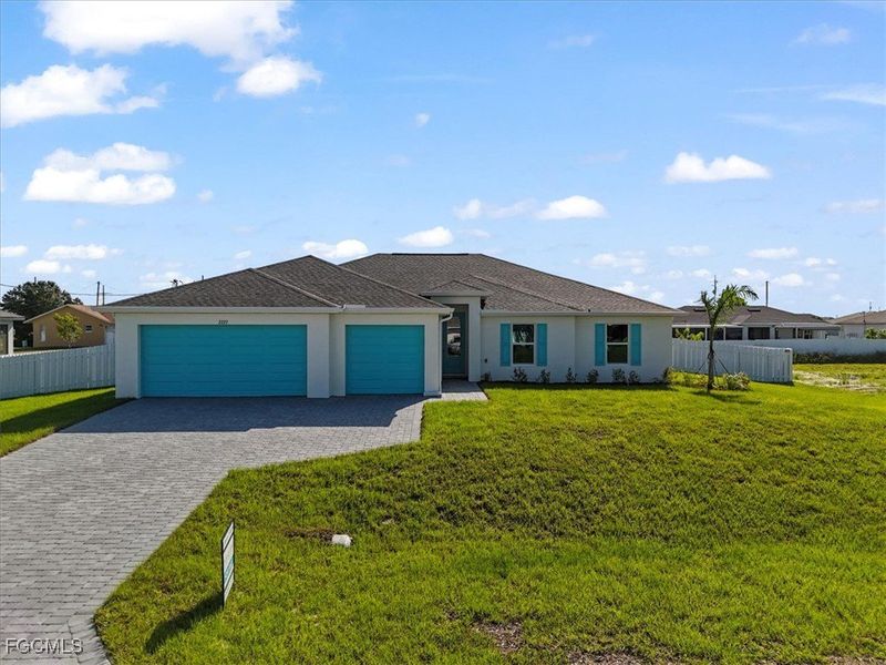 Exterior details and patio area of a home in Cape Coral, Cape Coral (Image 18).