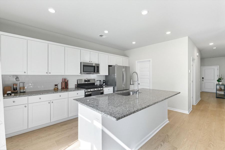 Furnished interior view inside a new home in Heron's Walk at Summers Corner: Carolina Collection, Summerville (Image 16). Furnished interior view inside a new home in Heron's Walk at Summers Corner: Carolina Collection, Summerville (Image 16).