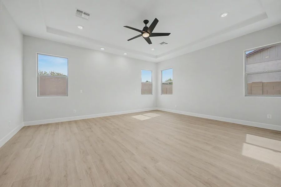Spacious, unfurnished interior of a new home in Bellero Estates, Queen Creek (Image 22). Spacious, unfurnished interior of a new home in Bellero Estates, Queen Creek (Image 22).
