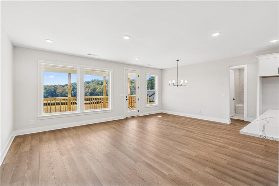 Spacious, unfurnished interior of a new home in Old Mill Preserve, Dallas (Image 14).