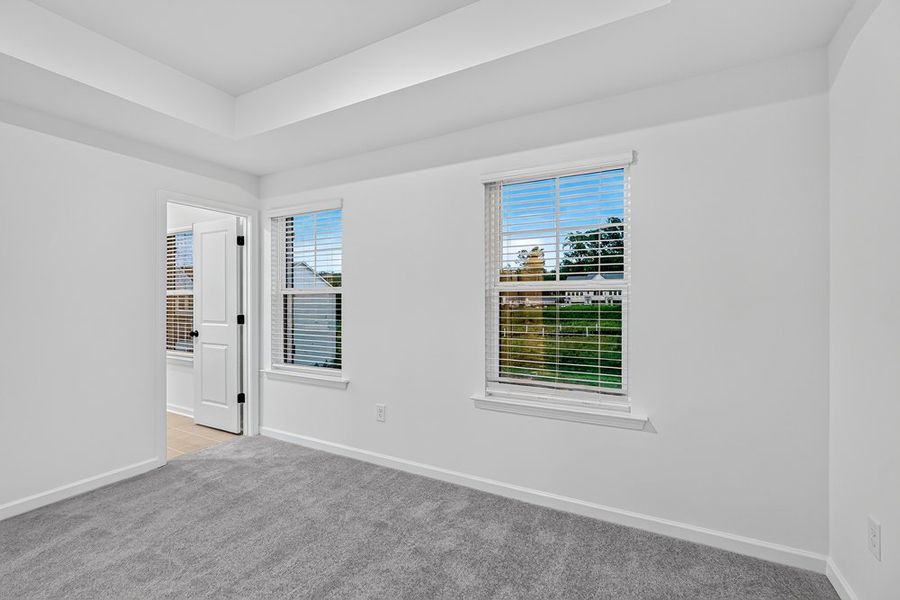 Spacious, unfurnished interior of a new home in Rosewood Farm, Lawrenceville (Image 32).