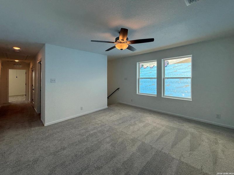 Spacious, unfurnished interior of a new home in Hennersby Hollow, San Antonio (Image 21). Spacious, unfurnished interior of a new home in Hennersby Hollow, San Antonio (Image 21).