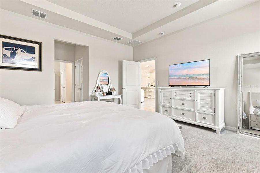 Furnished interior view inside a new home in , Lakewood Ranch (Image 31).