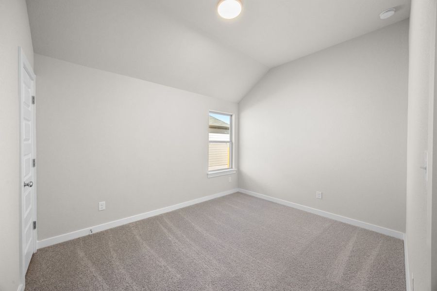 Spacious, unfurnished interior of a new home in Prairie Winds, Hutto (Image 24).