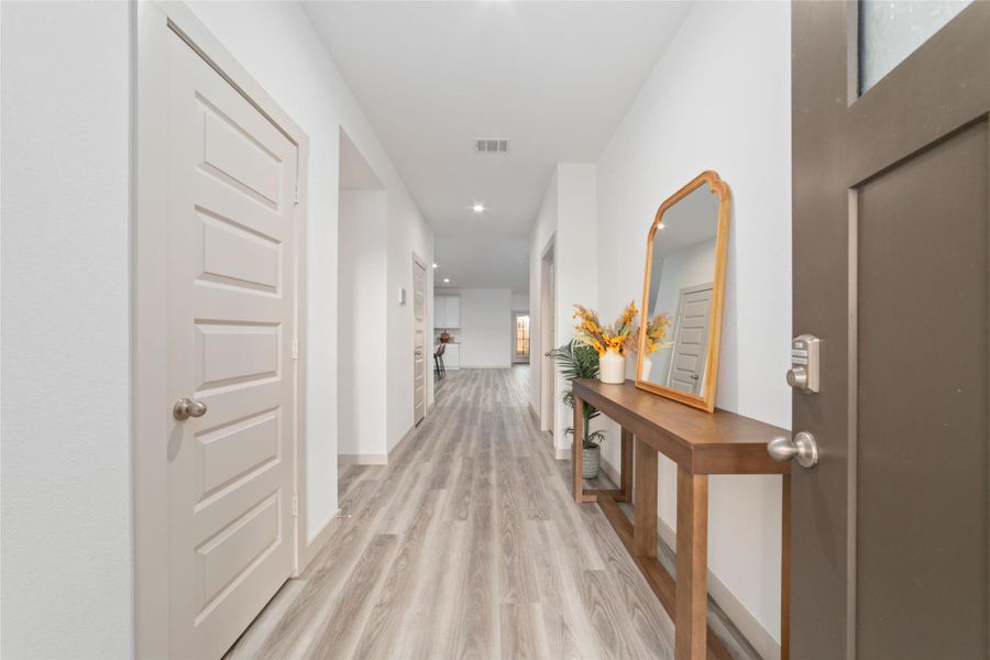 Furnished interior view inside a new home in Parks Edge, Missouri City (Image 4).