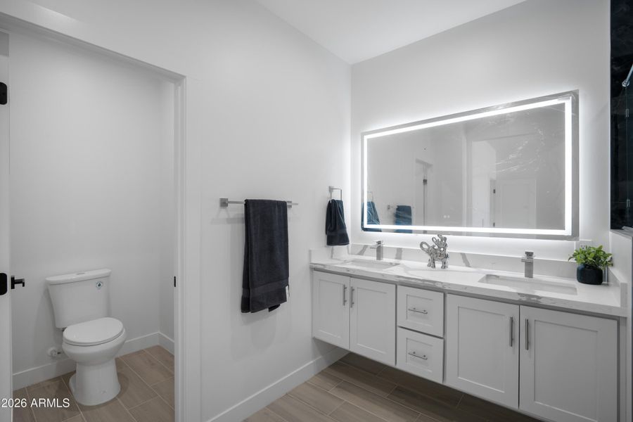 32744 W Bellview St-20