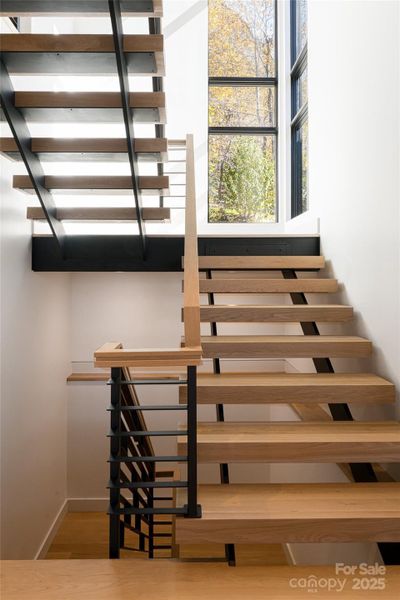 Image 46 of a home in .