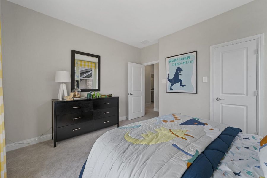 Representative furnished interior of a home built from the Duets D417 by Landon Homes in Lexington Frisco, Frisco (Image 39).