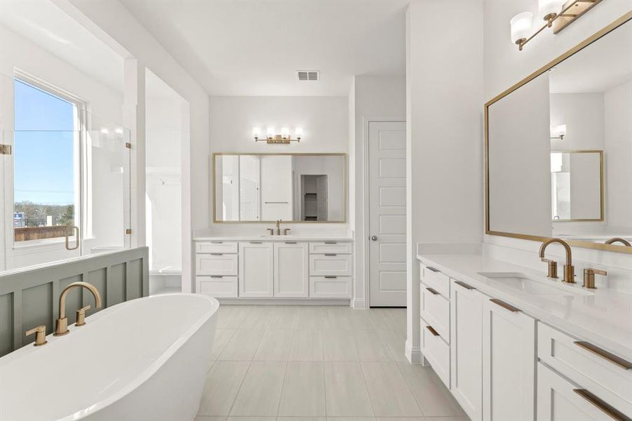 17. 3102 Fisher - Bath (2)