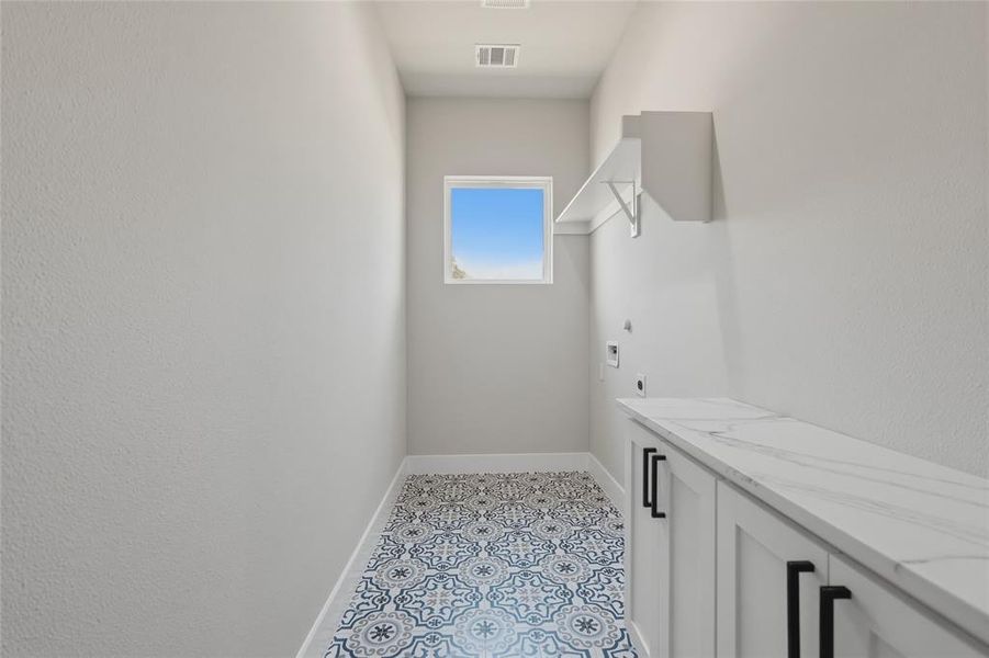 Spacious, unfurnished interior of a new home in , Dallas (Image 20).