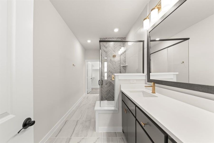 21. 644 Oakridge - Bath