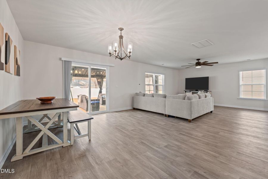 12-web-or-mls-_1894305