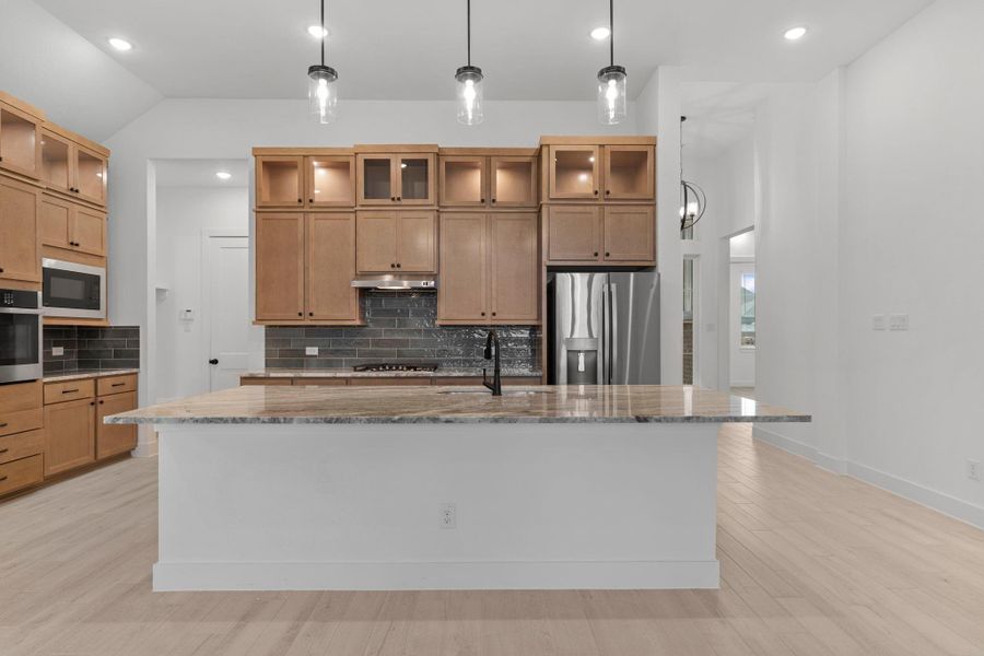 **Photos are representative of the floor plan and not of the actual home** **Photos are representative of the floor plan and not of the actual home**