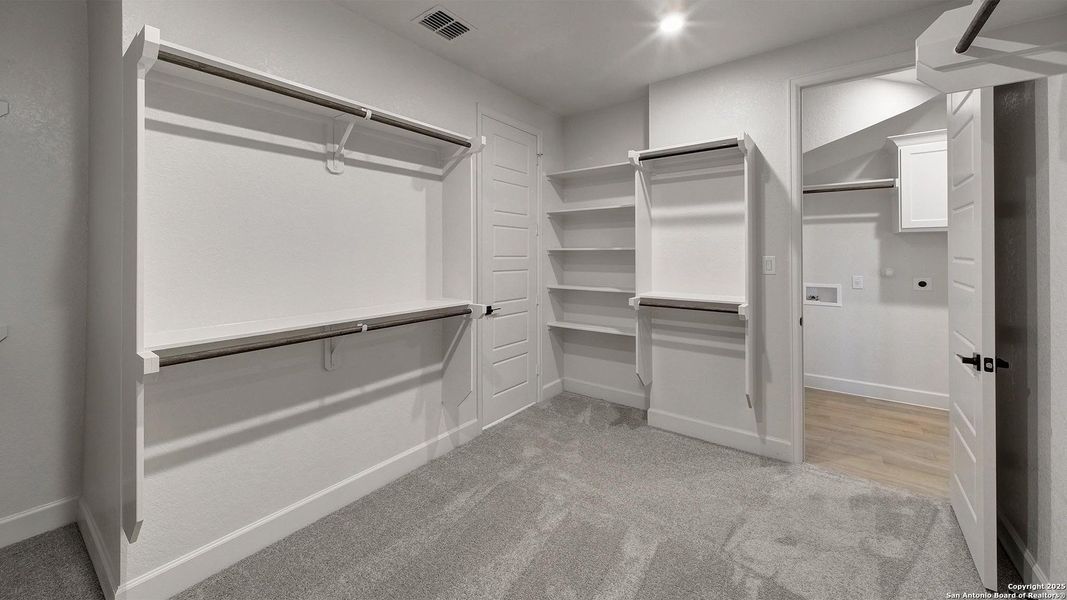 Furnished interior view inside a new home in Esperanza 60', Boerne (Image 9). Furnished interior view inside a new home in Esperanza 60', Boerne (Image 9).