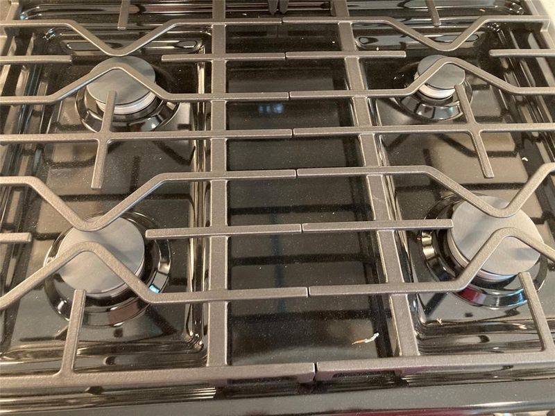 Image 8 of a home in Raburn Reserve 50s.